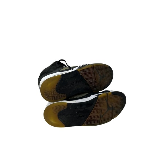 Nike Black and Gray Athletic Shoes - Picture 5 of 8